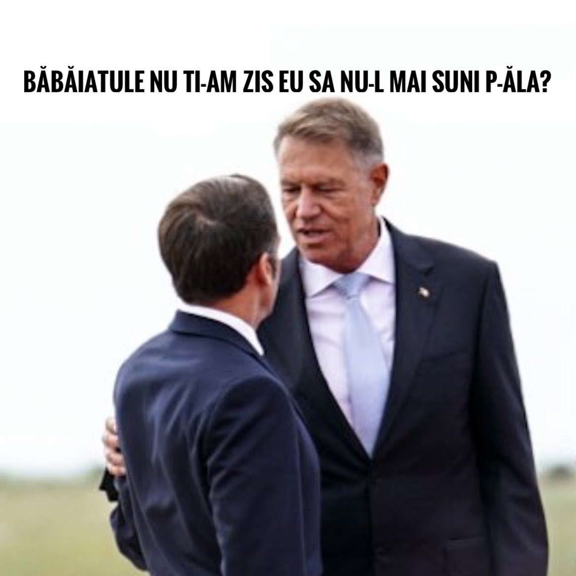 FqE_eCRWIA0F8CS (236×292)