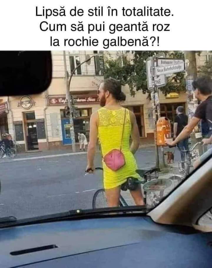 GOwotq4WcAEI0qu (720×908)