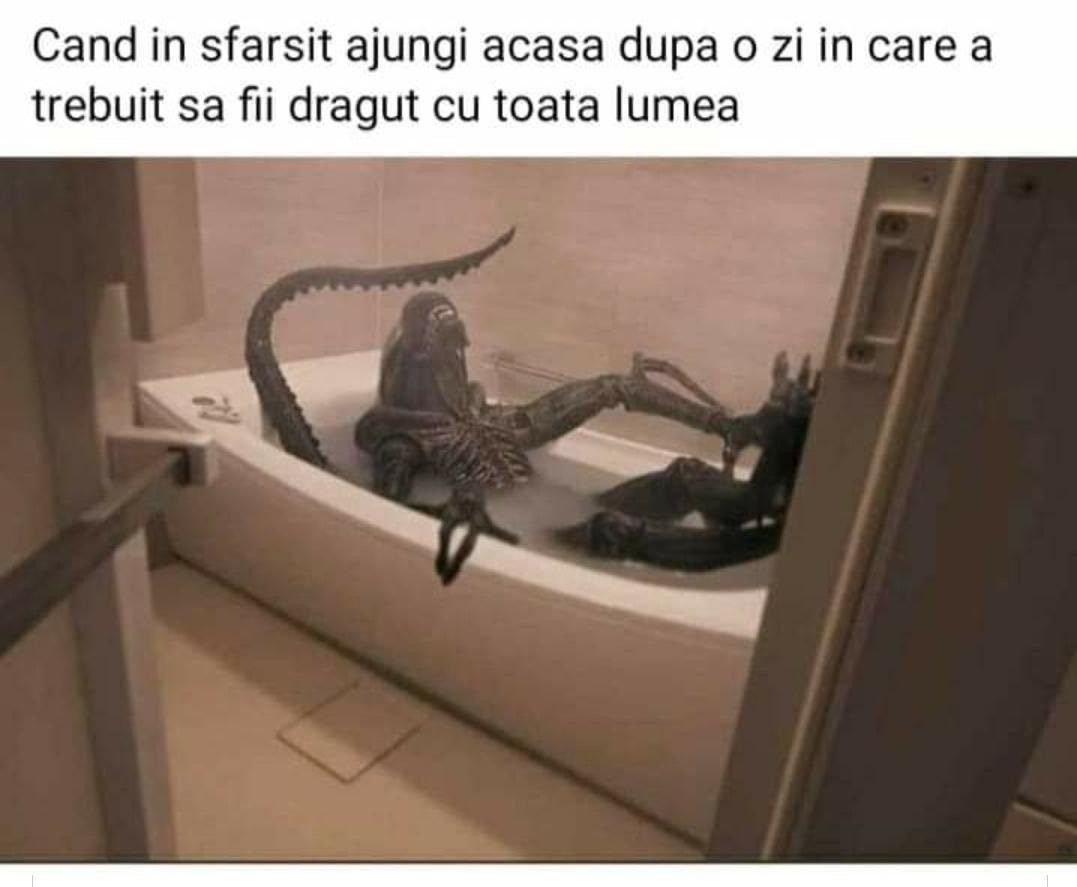 FshiTBzWYAEaK8h (1077×887)